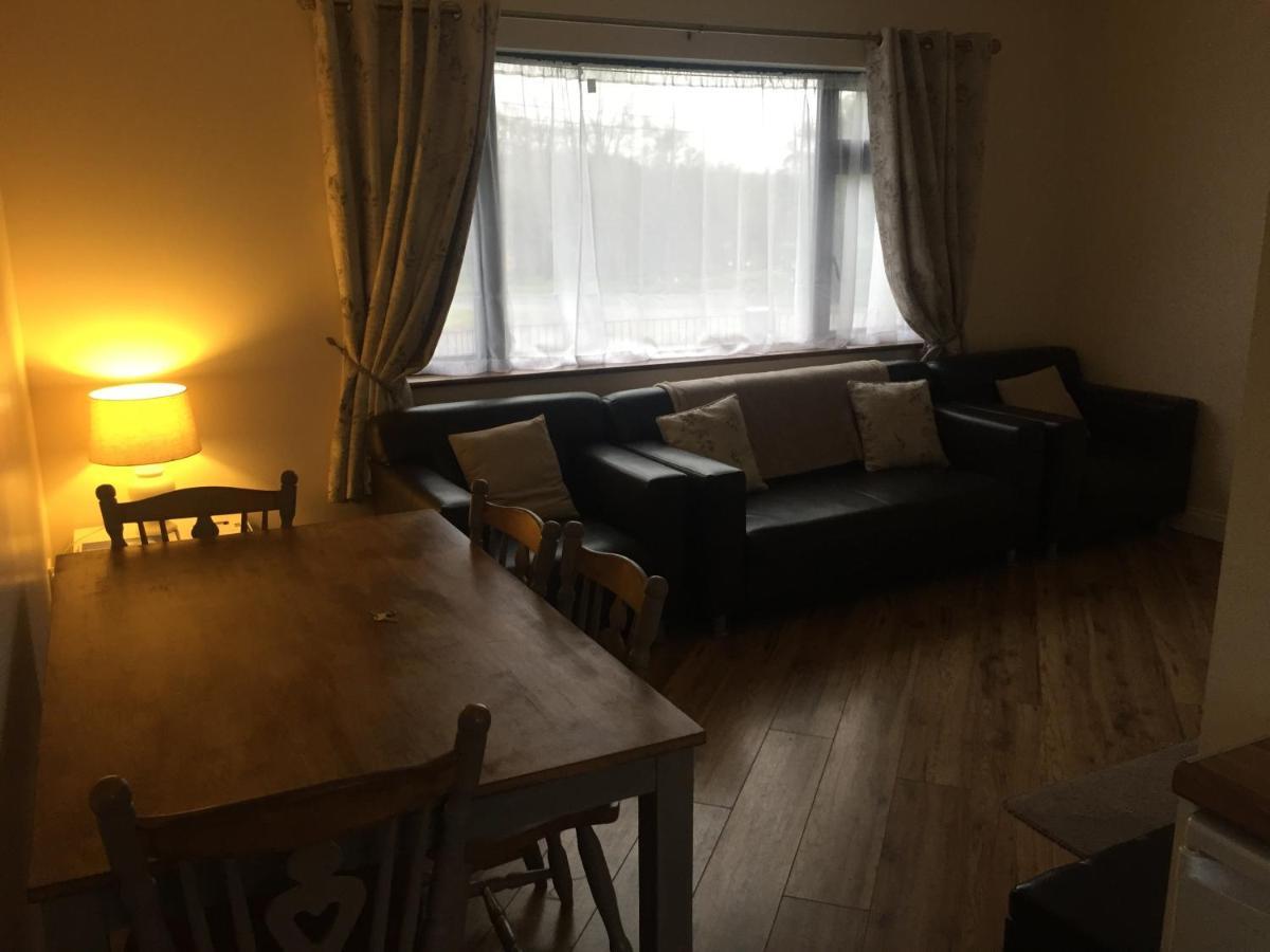 Kits Lodge Crover Cavan Eksteriør billede